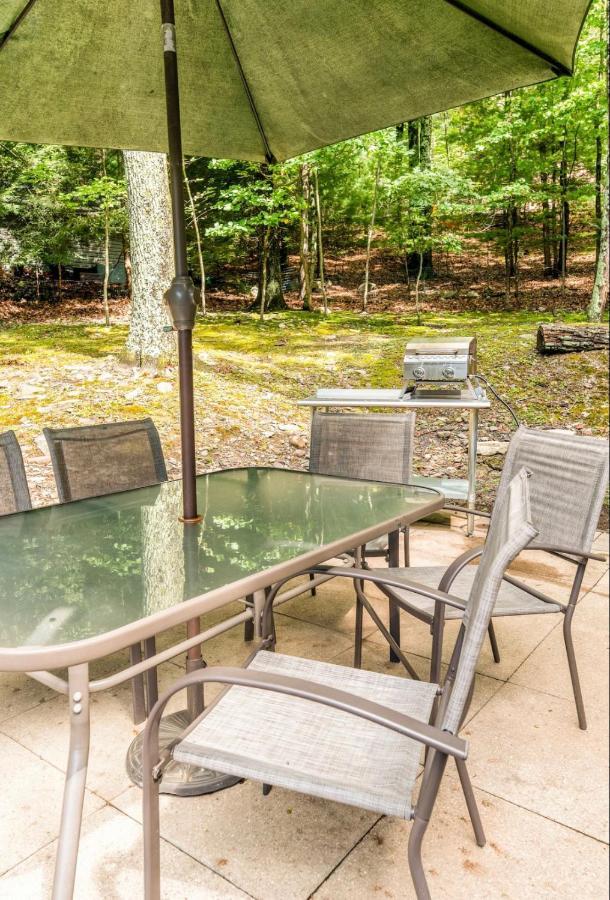 Pocono Cabin With Private Pool At Shawnee Mtn East Stroudsburg Kültér fotó